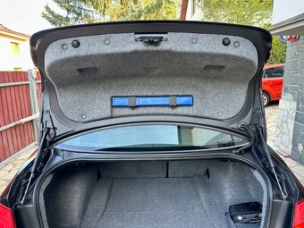 BMW Řada 3, 318i 105 KW Sedan - 8
