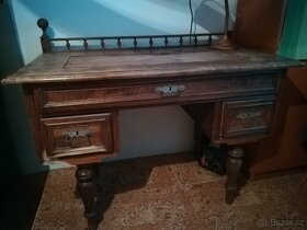 Starožitný nábytek - 8
