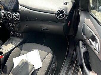 Mercedes-Benz B180 CDi, r.2012, automat, serviska, klima - 8