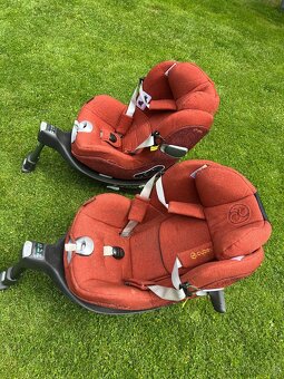 Autosedačky včetně otočné báze Cybex Sirona Z iSize - 8