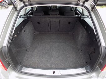 Škoda Superb 1.6 TDI 77 KW NAVI - 8