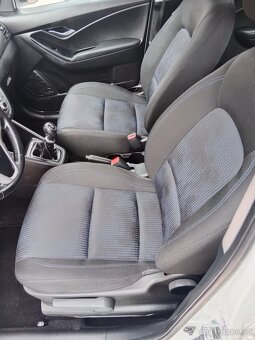 Hyundai ix20,1,4i,66KW,,66500km,rok 2015, - 8