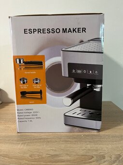 Poloautomatický expresní kávovar - 8