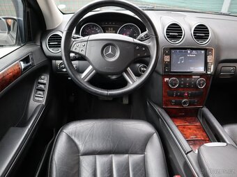 Mercedes-Benz Třídy M, 3,0 ML320 CDi Vzduch, Kamera - 8