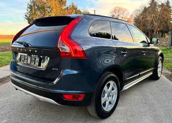 VOLVO XC60 2.4 D4 SUMMUM MANUÁL - 8