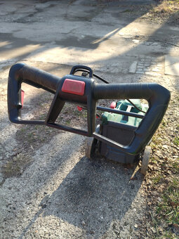 Elektrická sekačka Parkside 1800 W. - 8