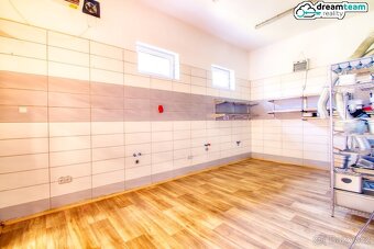 Komerční nemovitost s velkým potenciálem, 360 m2 - Stará Ves - 8