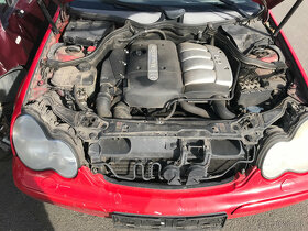 Mercedes Benz C 220CDI 85kW 2003 W203 - dily - 8