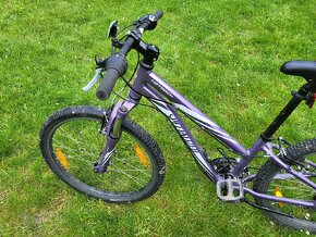 Dětské kolo SPECIALIZED HOTROCK 24" - 8