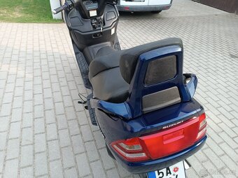Suzuki Burgman 400 ,super cena, české doklady, platná STK - 8