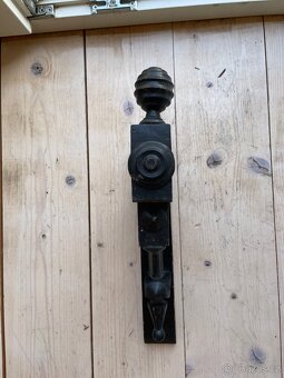 Starožitné dřevěné konzole - 8