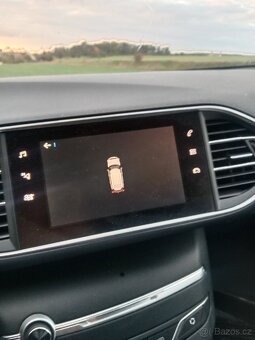 Peugeot 308 SW - 8
