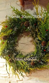 Ručně zdobené věnce - 8
