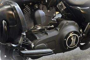 Harley Davidson FLHX Street Glide CZ původ - 8