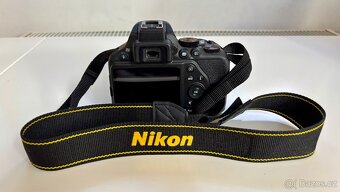 Nikon D3500 + AF-P Nikkor 18-55m 1:3.5-5.6G - 8