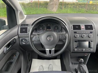 VW Touran 1.6 TDi Navigace,Climatronic - 8