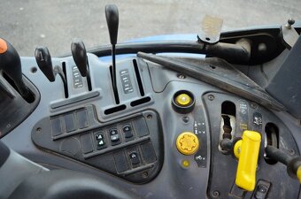 STEYR KOLOVÝ TRAKTOR - 8