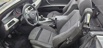 BMW 330i kabrio / manuál / Sportovní sedadla - 8