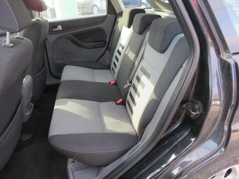 Ford Focus 1.8 i , 92 kW benzín, 2010 - 8
