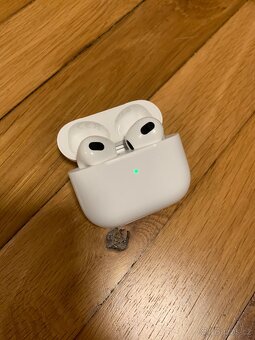 Sluchátka APPLE AIR PODS 3generace (2021) - 8