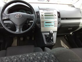 Toyota Corolla Verso 1.8 VVTi 7 míst - 8