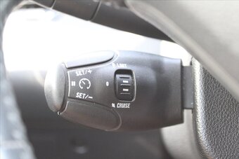 Peugeot 308 SW 1.6 HDI PANORAMA (2011) - 8