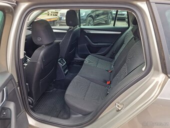 Škoda Octavia 3 Combi 2,0TDI 110KW STYLE VÝHŘEV - 8