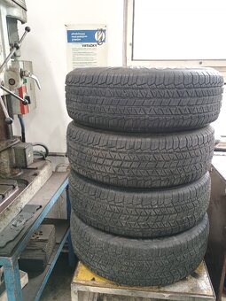 pneu 225/70R16 - 8