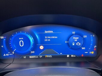 FORD KUGA Hybrid - 8