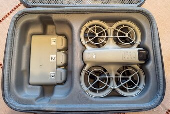 Nabízím dron DJI Neo Fly More Combo - 8