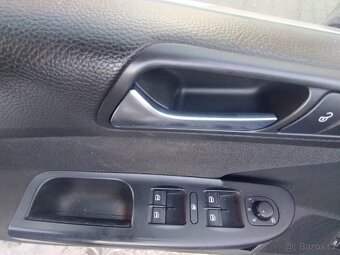 Volkswagen Passat - 8