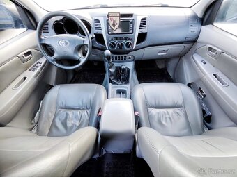 Predám Toyotu Hilux 4 WD 3.0TD 126,0 KW - 8
