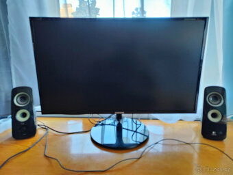 Ultratenký LED monitor 27" SAMSUNG, Full HD - 8