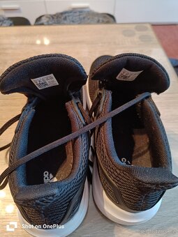 Adidas(ZÁNOVNÍ, ZÁRUKA)8,5 - 8