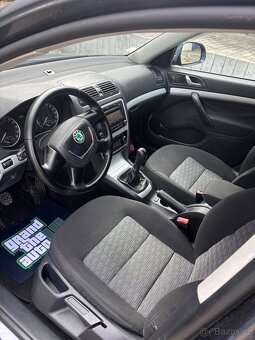 Škoda Octavia Combi 1.6 TDI - 8