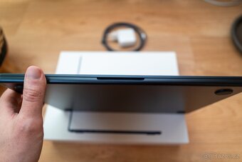 Apple Macbook Air 13.6" M2 8GB/256GB - jako nový - 8