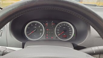 PRODÁM Renault Thalia 1,2 - 8