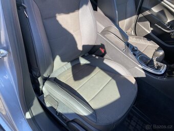 Opel Insignia 2.0 T , 162 kW benzín, 2009 - 8