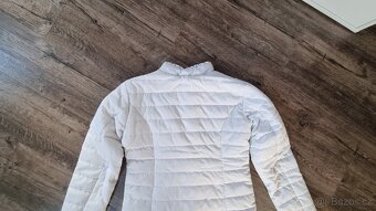 PROŠÍVANÁ BUNDA - S - 8