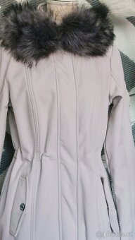 KRÁSNÁ SOFTSHELL BUNDA - PEAK TIME - vel.M - 8