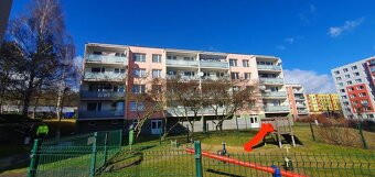 Pronajmu byt 40 m2, Králův Dvůr, Nad Stadionem - 8
