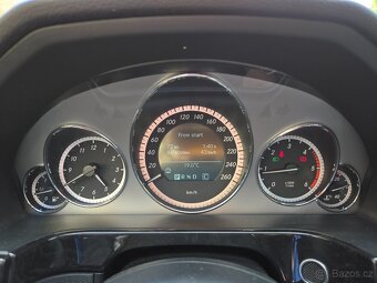 Mercedes Benz E 220 CDI Avantgarde 2010 - 8
