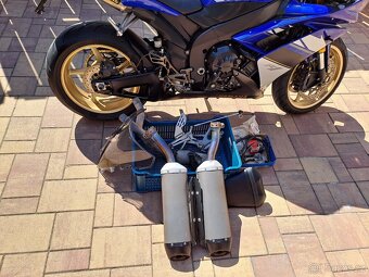Yamaha YZF-R1 RN19 TOP STAV - 8