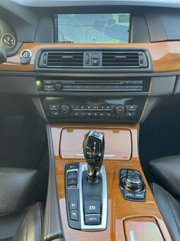 BMW 530d XDRIVE, INDIVIDUAL, 190 kW, 2012, LIMUZÍNA, 1.MAJ. - 8