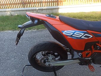 KTM 690 SMC R 2024 - 8