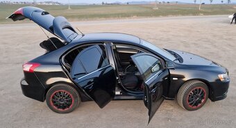 Mitsubishi Lancer 2.0 hatchback - 8