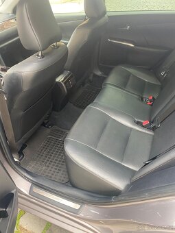 Camry - 8