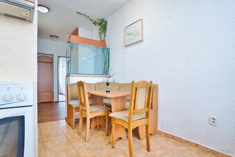 Prodej bytu 3+1, Paseka, 75 m2, včetně garáže, zahrádky a dv - 8