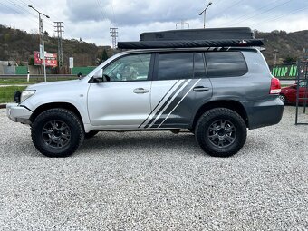 Toyota LandCruiser 200 4.5D - 8
