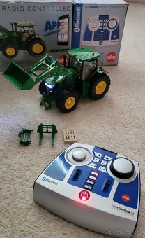 RC traktor Siku Control John Deere 7310R - 8
